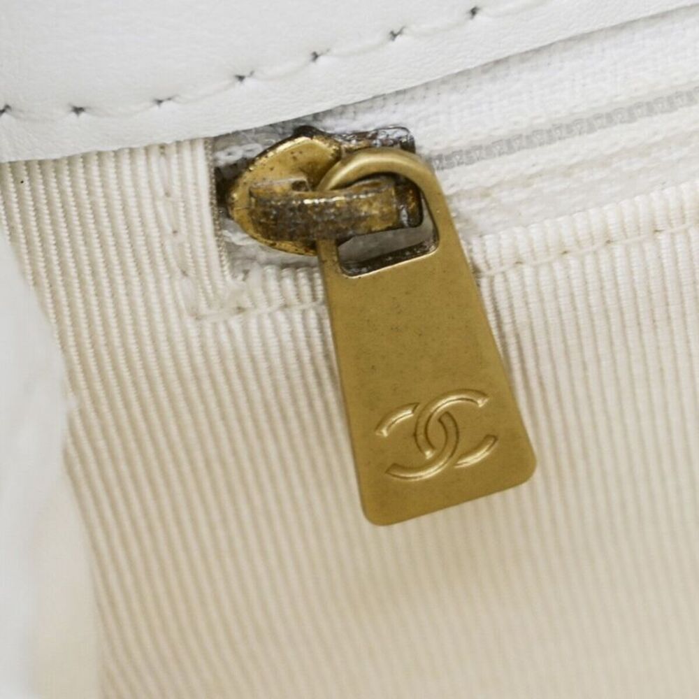 Chanel Wild Stitch White Leather Shoulder Bag (Pre-Owned) - Picture 10 of 12